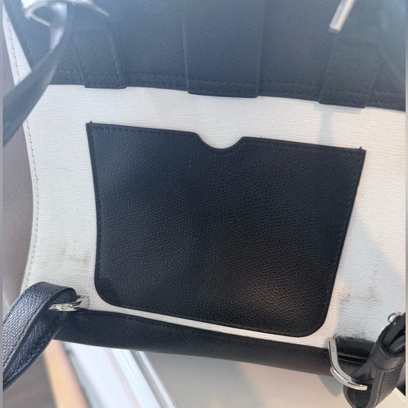 Stylish Black and White Women's Handbag - Picture 15 of 16